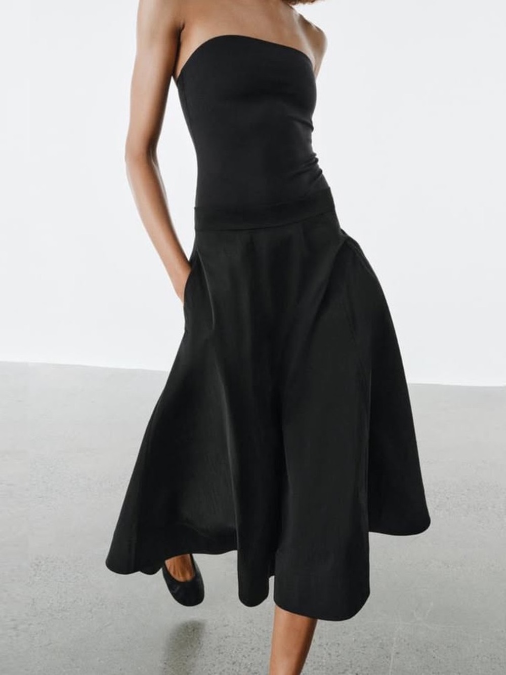 Zara Black A-Line Midi Skirt with Pockets